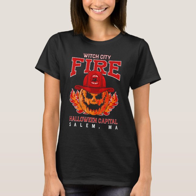 Witch City Firefighter Halloween Capital Salem T Shirt (Framsida)