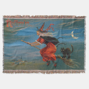 Witch Flies with Black Cat on Halloween Natt Filt
