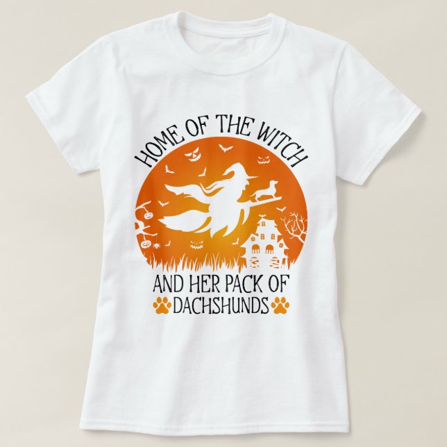 Witch och hennes paket med Dachshunds-Coola T Shirt (Design framsida)