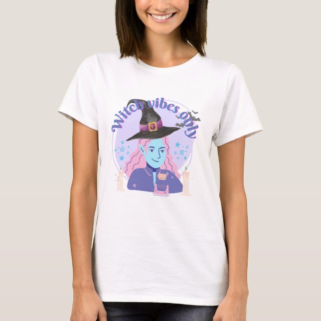 Witch Vibes Endast Aesthetic Halloween T-Shirt (Framsida)