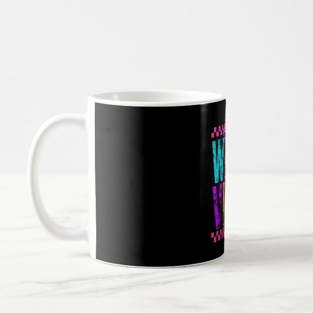 Witch Vibes Halloween Neon Checkered Bow Kaffemugg (Vänster)