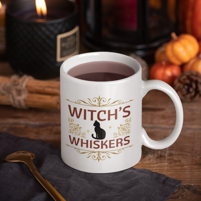 Witch Whiskers Kaffemugg (Start your day with a touch of Halloween flair featuring a black cat and golden accents.
)