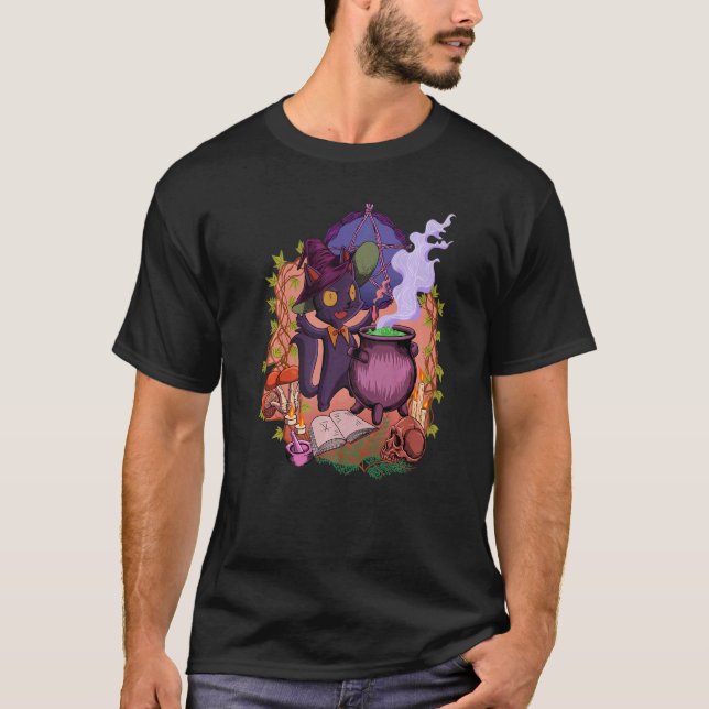 Witchcore vid grytan står häckatkattan t shirt (Framsida)