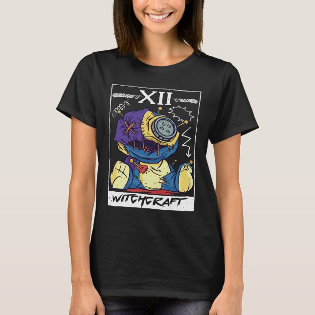 Witchcraft Tarot Card Vodoo Magic Witch Doll Needl T Shirt (Framsida)
