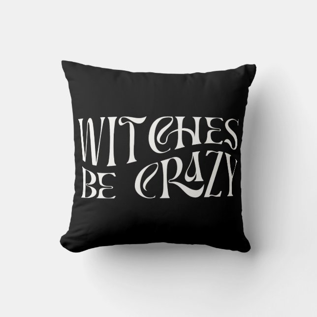 Witches Be Crazy Halloween Kudde (Framsida)