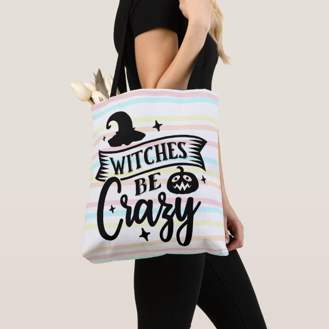 Witches Be Crazy Pastel Rand Halloween Tygkasse (Närbild)