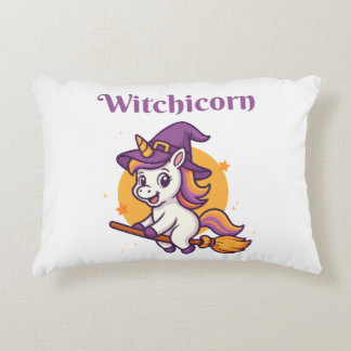 Witchicorn - Lustigt söt Prydnadskudde