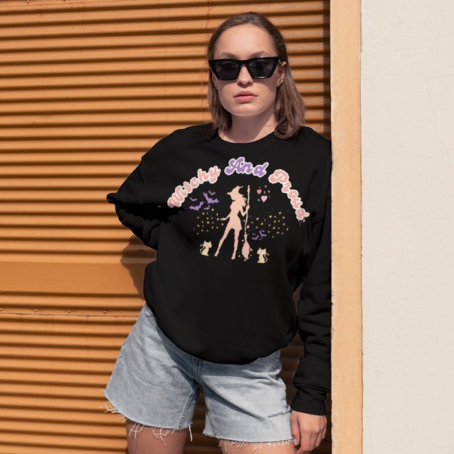 Witchy and Proud: Halloween for Witches T Shirt (Skapare uppladdad)