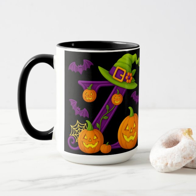 Witchy Halloween Initial ’Z’ Mugg (Med munk)