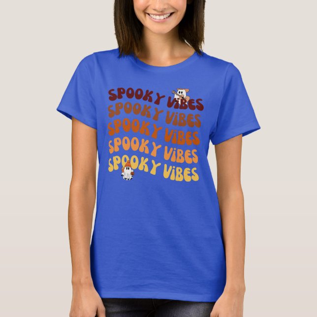 Witchy oktober Vibes Halloween Tee (Framsida)