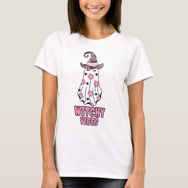 "Witchy Vibes" Halloween Witch Ghost Rosa T Shirt (Framsida)