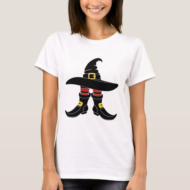 Witchy Walkabout: Hat and Heels Halloween Graphic T Shirt (Framsida)