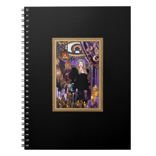 Witchy Whimsigoth Stevie Collage Anteckningsbok (Framsidan)