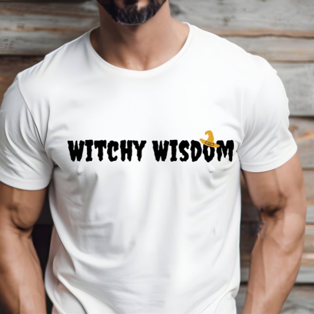 Witchy Wisdom halloween hat svart typografi T Shirt (Skapare uppladdad)