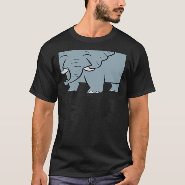 With Elephants Cute African Elephant T Shirt (Framsida)