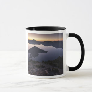 Wizard Island i gryningen, Crater Lake National Pa Mugg