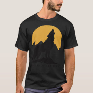 Wolf Howling at the moon T Shirt