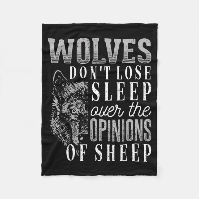 Wolves Don't Lose Sleep Over The Onions Of Sheep - Fleecefilt (Framsidan)