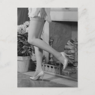 Woman Dancing Vykort