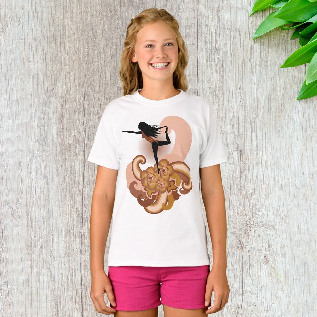 Woman Doing Yoga T Shirt (Skapare uppladdad)
