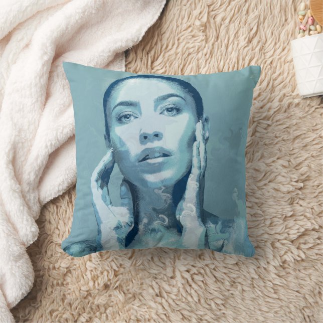 "Woman in Blue"  Kudde (Filt)