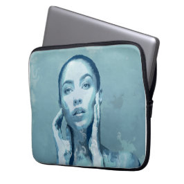 "Woman in Blue" Laptop Fodral