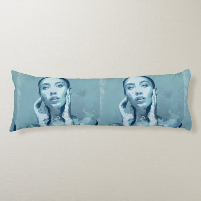 "Woman in Blue" Premium Canvas  Kroppskudde (Framsidan)