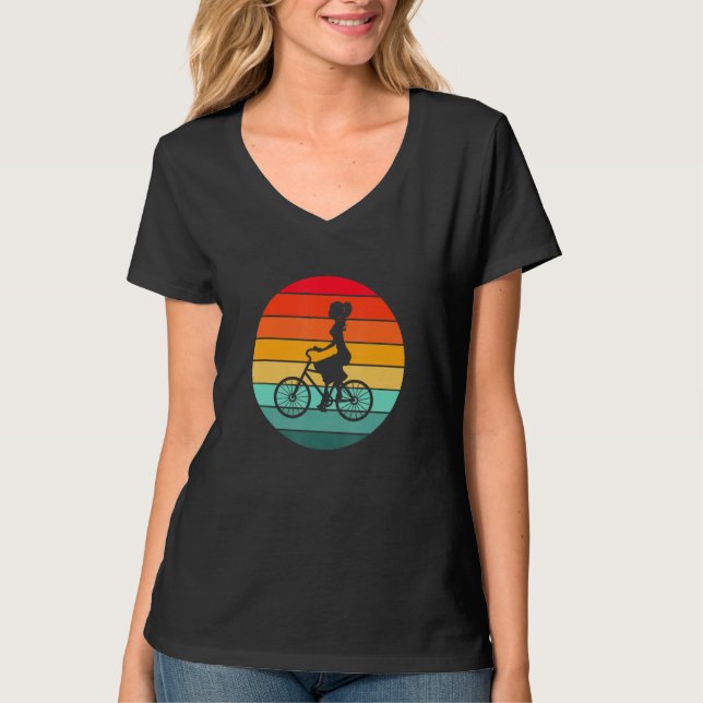 Woman on Bike Sunset Circle T Shirt (Framsida)