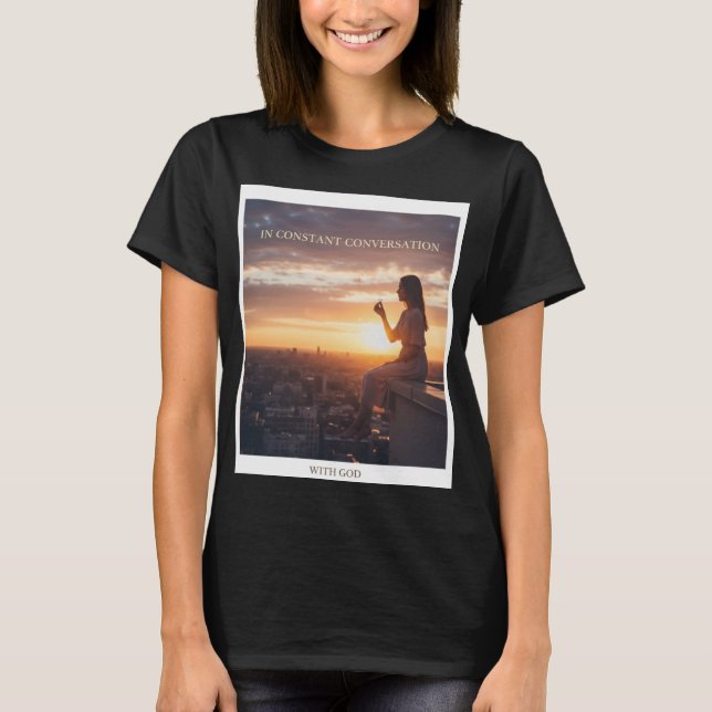 Woman Sitting At Sunset Talking With God T Shirt (Framsida)