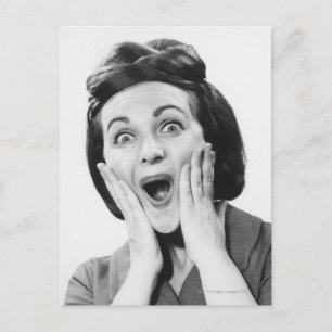 Woman Skapar Ansikte Vykort