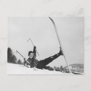 Woman Skier 2 Vykort