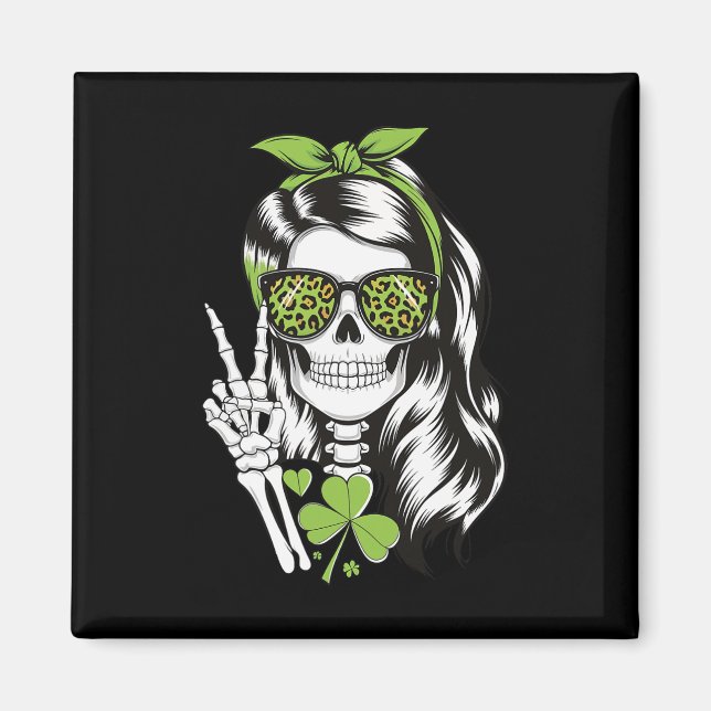 Woman Skull St. Patricks Day Messy Bun _1  Magnet (Framsidan)