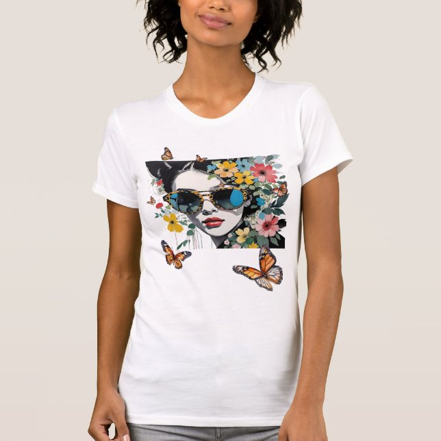 Woman Sunglasses Wildblommor och Butterflies T Shirt (Framsida)