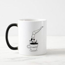 woman swimming in coffee cup magisk mugg