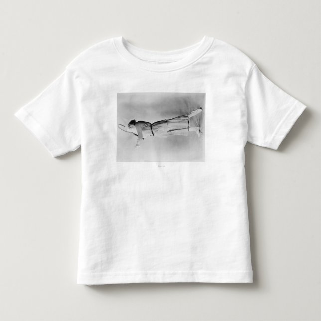 Woman Swinging Tennis Raquet T-shirt (Framsida)