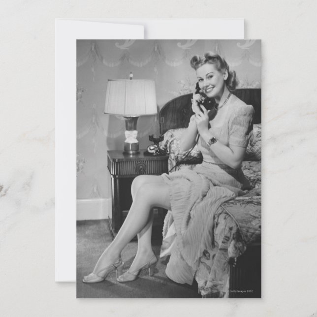 Woman Talking på Mobil (Framsida)