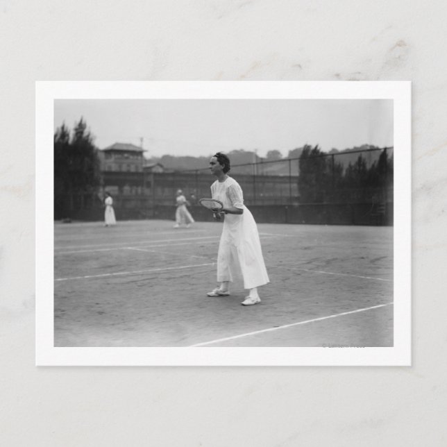Woman Tennis Player hämtar redo Photograph Vykort (Framsida)
