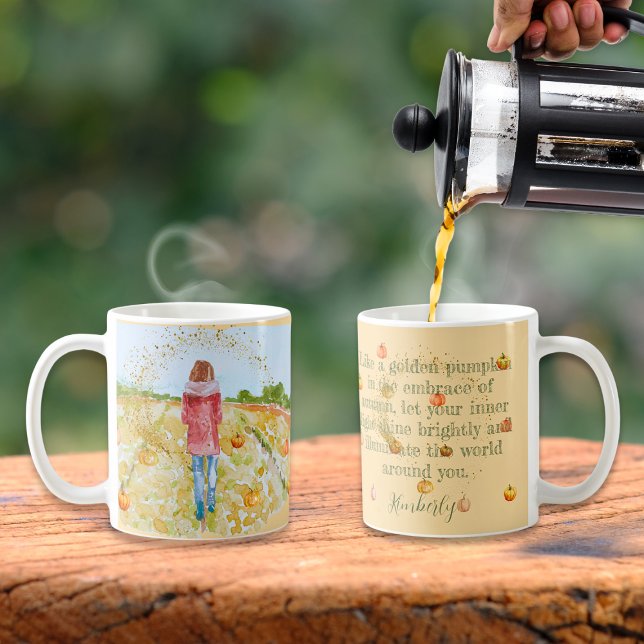 Woman Walking A Pumpkin Patch Inspirational Kaffemugg (Skapare uppladdad)