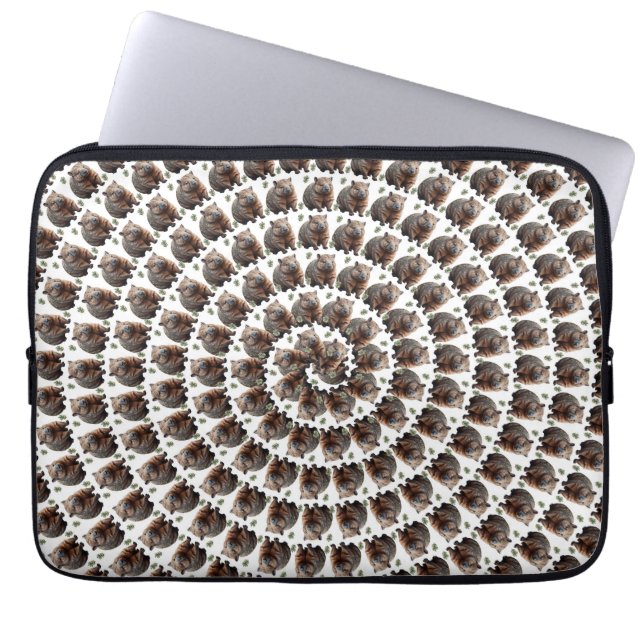 Wombat Whirl: A Spiral of  Laptop Fodral (Framsidan)
