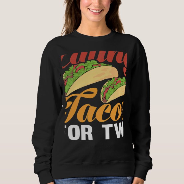Women Eating Tacos Pregnancy Announcement Pregnant T Shirt (Framsida)