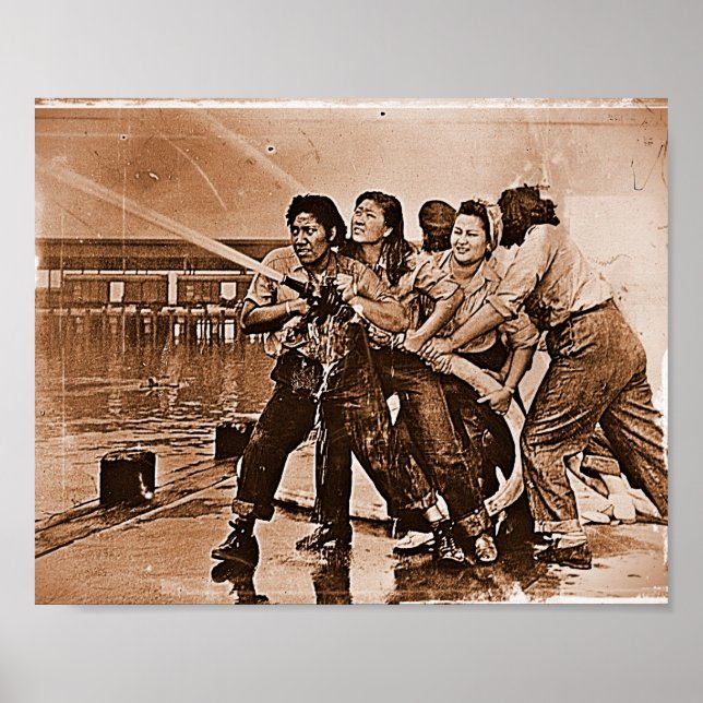 Women Firefighters Pearl Harbour December 7:e Poster (Framsidan)