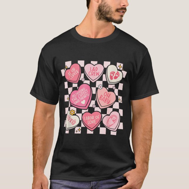 Women Labor And Delivery Nurse Hearts Candy Valent T Shirt (Framsida)