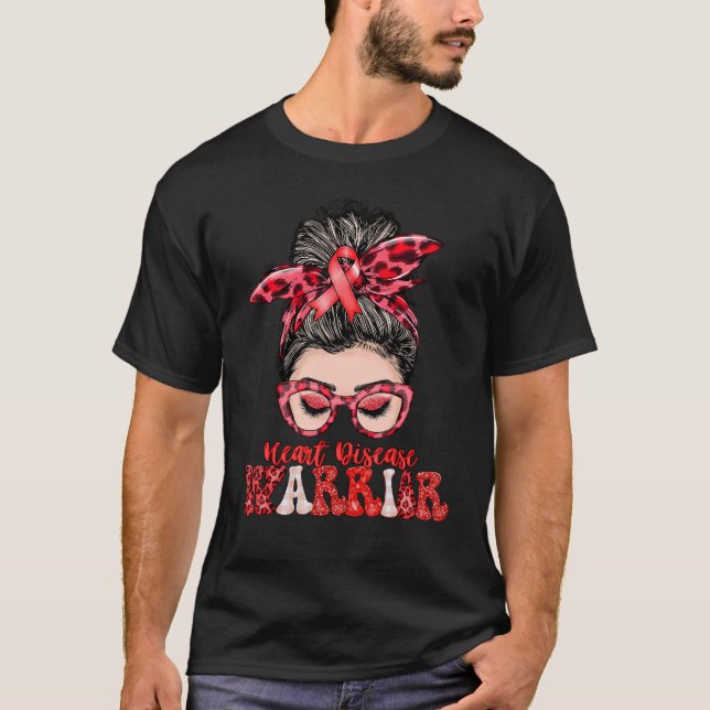 Women Messy Bun Heart Disease Warrior T Shirt (Framsida)