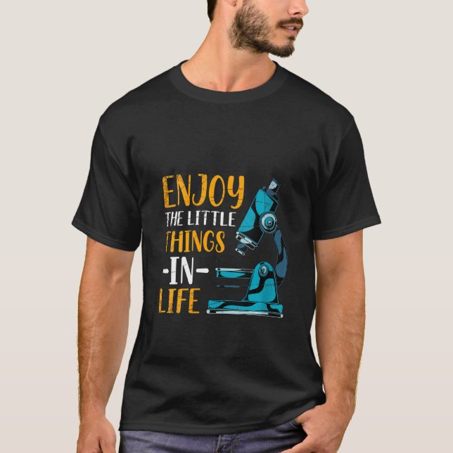 Women Science Microbiology Biology Teacher Biolog T Shirt (Framsida)