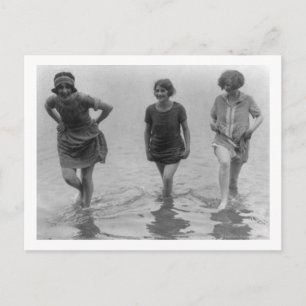 Women Wading at Arlington Beach Photograph Vykort