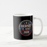 Womens Bernie Sanders och Aoc 2028 för ordförande  Kaffemugg<br><div class="desc">Womens Bernie Sanders och Aoc 2028 för president Kampanj V-nacke</div>