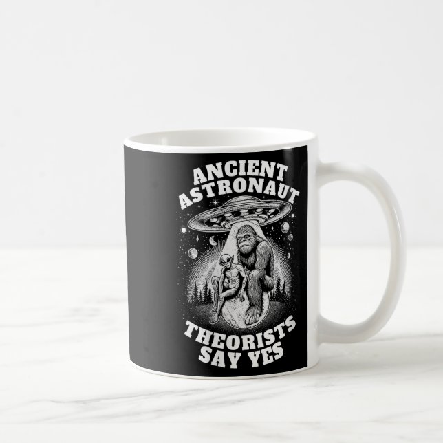 Womens Bigfoot Alien och Ufo I Ancient Astronaut t Kaffemugg (Höger)
