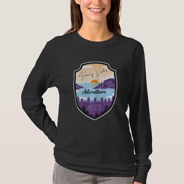 Womens Camping Mountain Climbing Adventure  cool d T Shirt (Framsida)