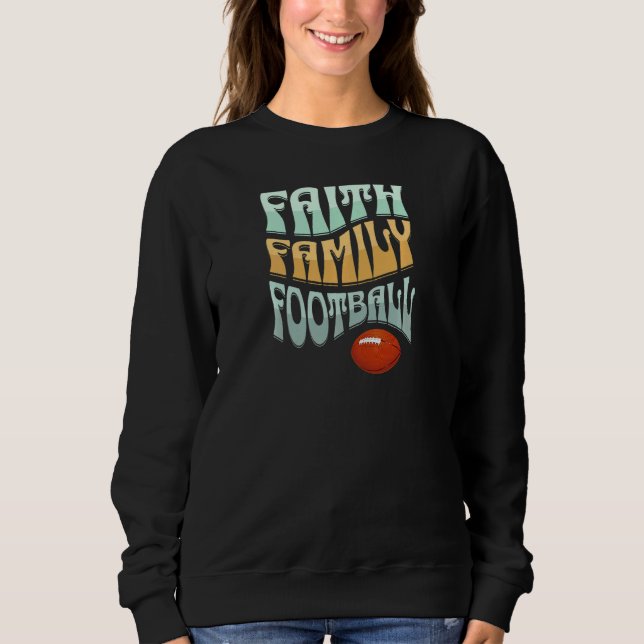 Womens Faith Family Football Womens Groovy Retro 6 T Shirt (Framsida)