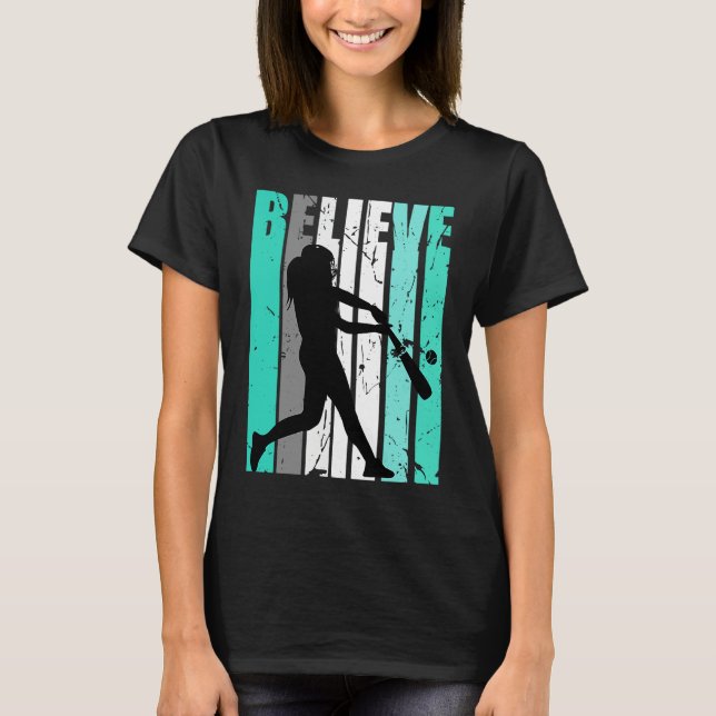 Womens Green Believe Baseball Softball Base Run Pl T Shirt (Framsida)